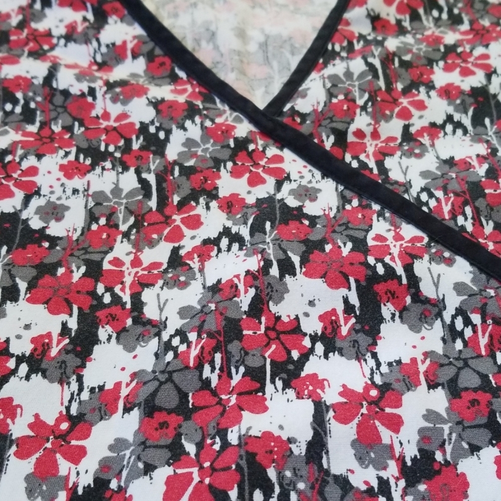 Scrub top - Picture 4 of 5